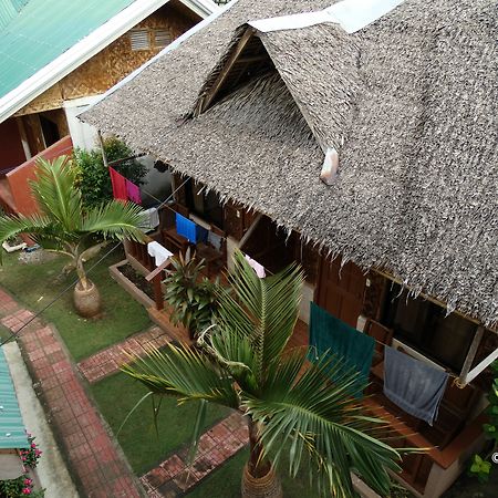 Alona Grove Tourist Inn Tawala  Exterior foto