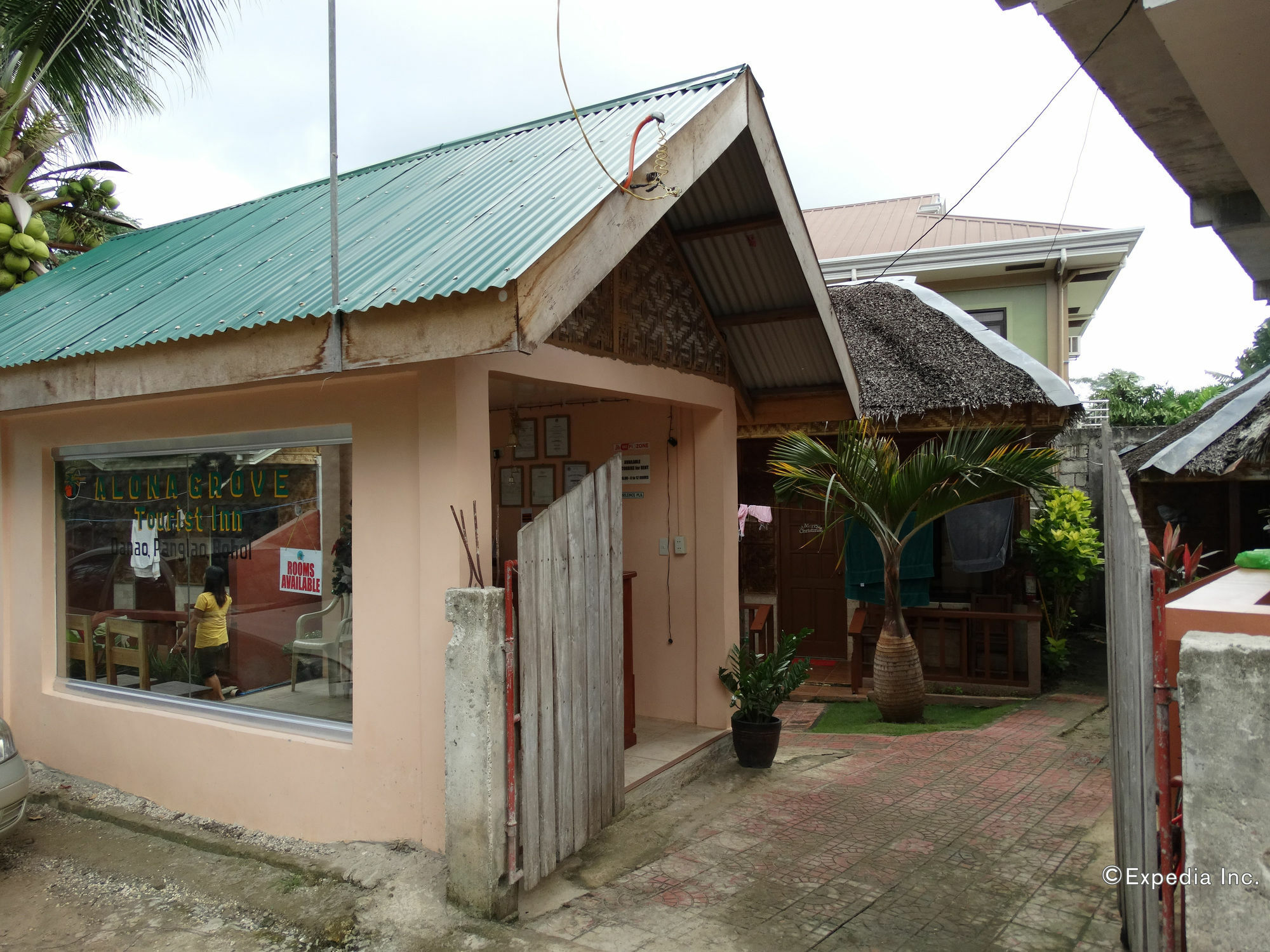 Alona Grove Tourist Inn Tawala  Exterior foto